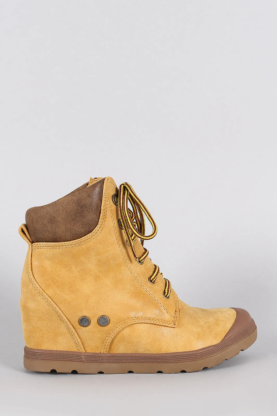 Wedged Hiking Ankle Boots